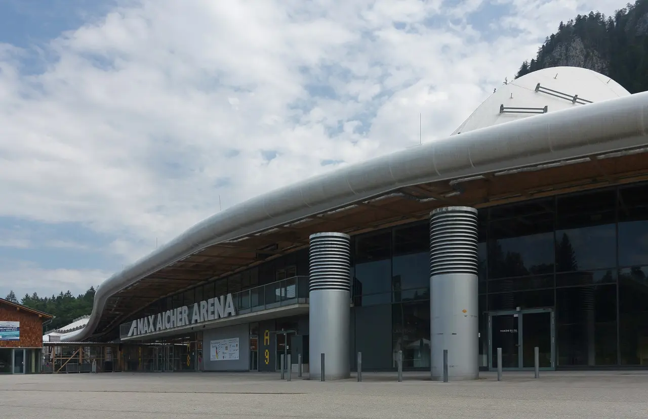 Max Aicher Arena
