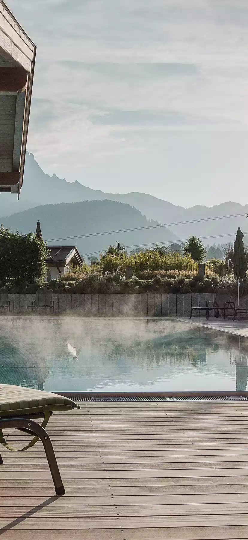 Wellness & Familienhotel Kitzspitz in St. Jakob – Beheizter Außenpool mit Dampf und Bergblick | Wellnesshotel Tirol
