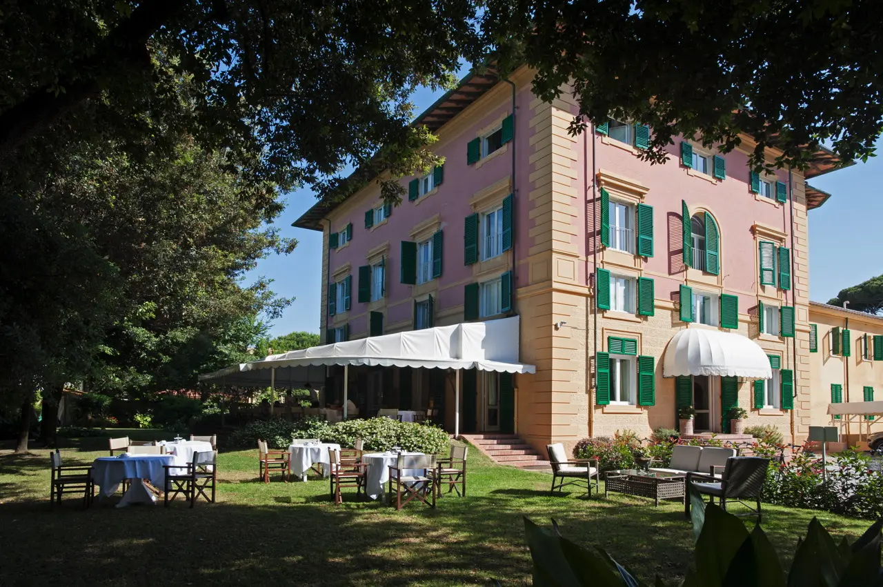 Augustus Hotel & Resort