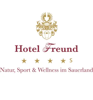 Logo des Freund Das Hotel & Natur Resort mit Wappen, Sternebewertung und Slogan 'Natur, Sport & Wellness im Sauerland'.