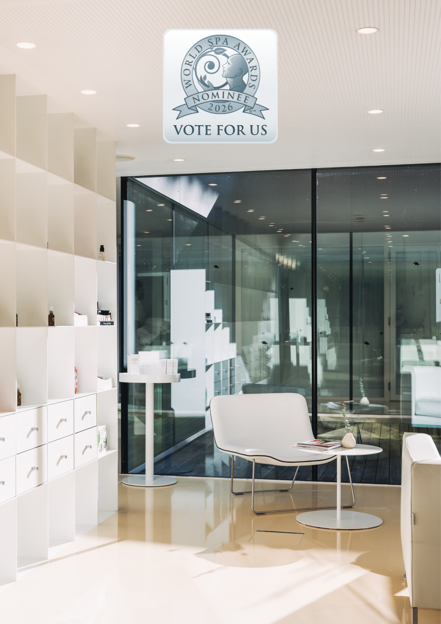 Hotel Post Bezau in Bezau – Helle Lobby mit modernem Design und World Spa Awards Nominierung | Wellnesshotel Vorarlberg