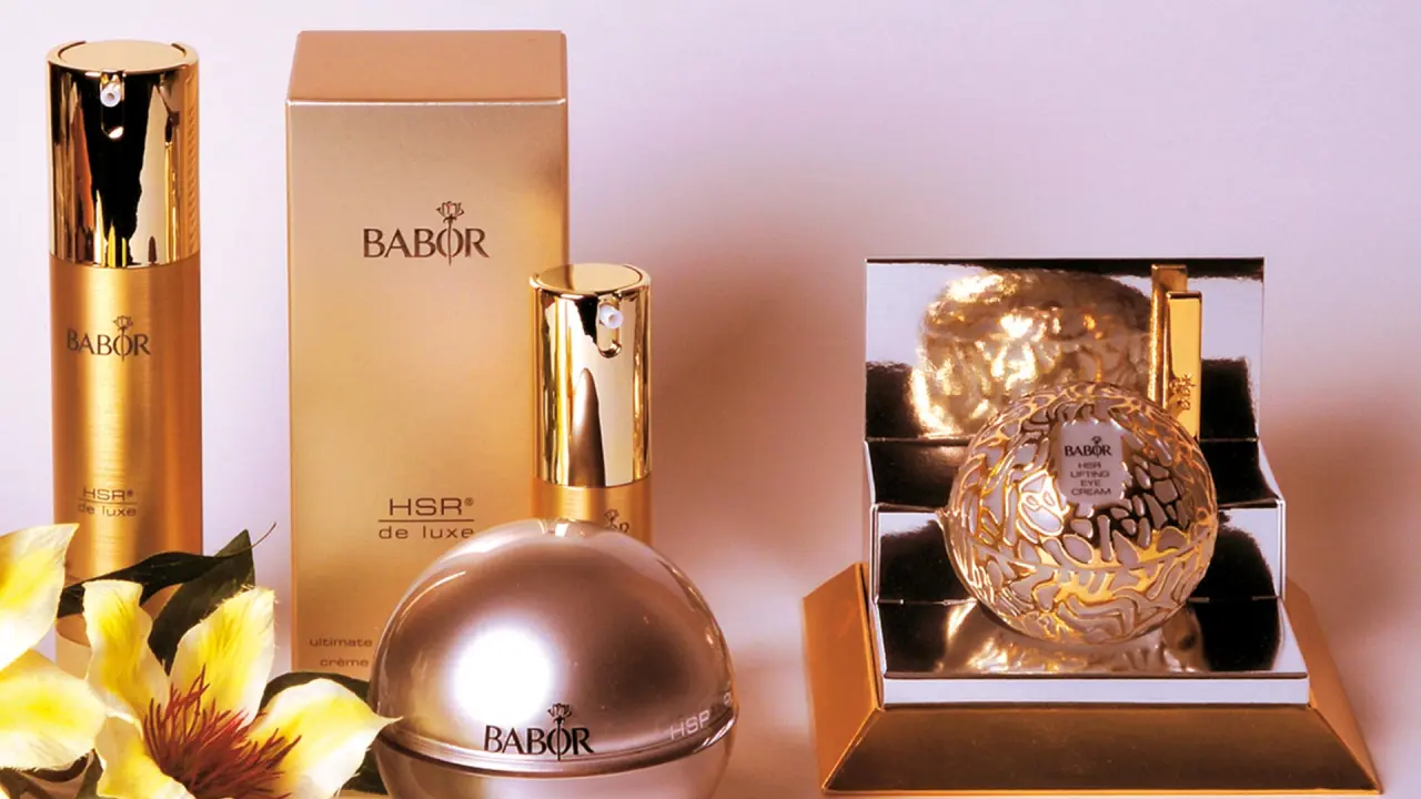 Goldene Babor HSR de luxe Kosmetikprodukte für luxuriöse Spa-Behandlungen im Parkhotel Zum Stern.