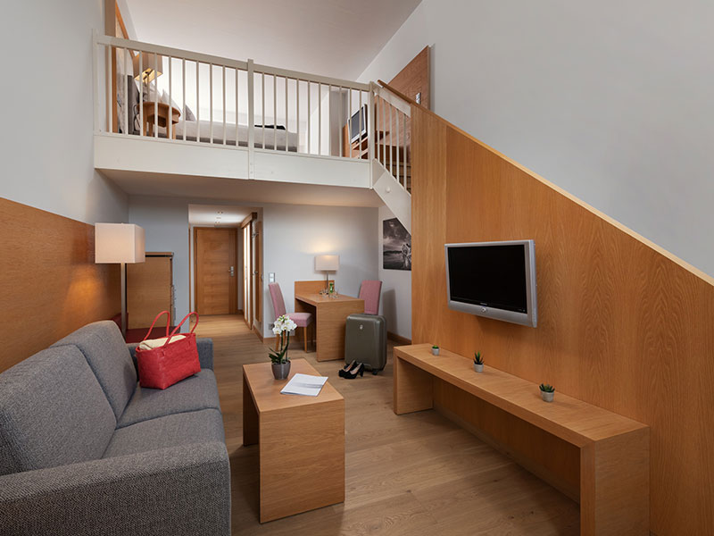 Hotel Sonnengut in Bad Birnbach – Maisonette-Suite mit Wohnbereich und Schlafgalerie | Wellnesshotel Rottal