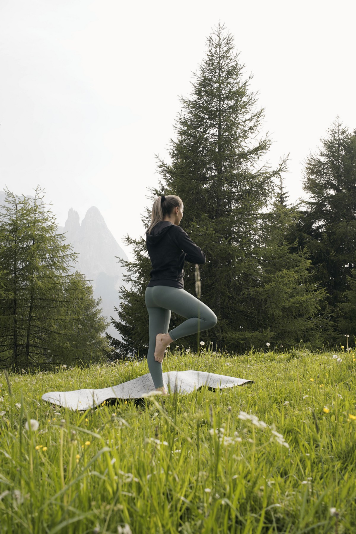 Hotel Rosa ECO Alpine Spa Resort in Kastelruth – Yoga im Grünen mit Bergblick | Wellnesshotel Südtirol