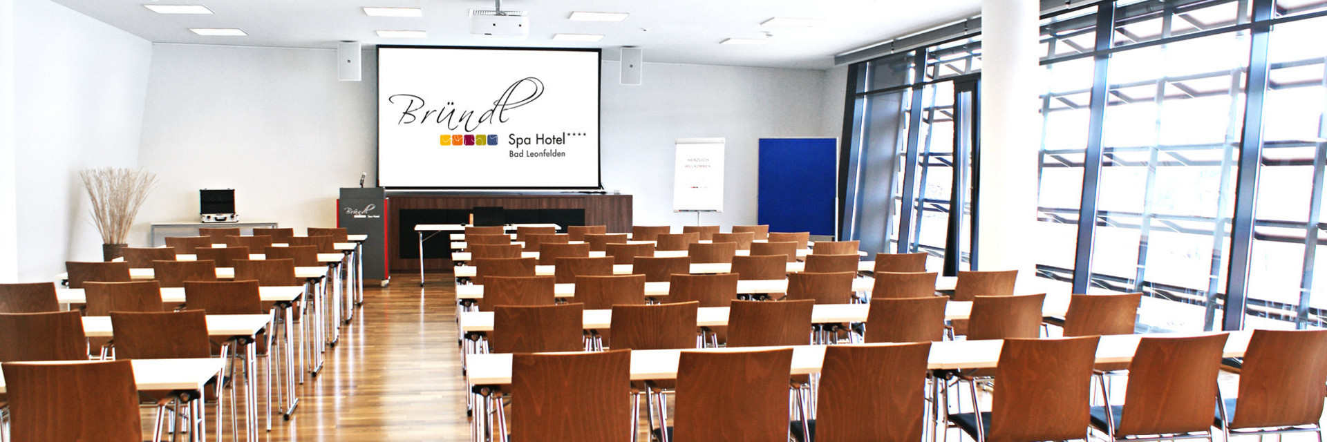 Spa Hotel Bründl in Bad Leonfelden – Heller Konferenzraum mit Bestuhlung | Wellnesshotel Oberösterreich