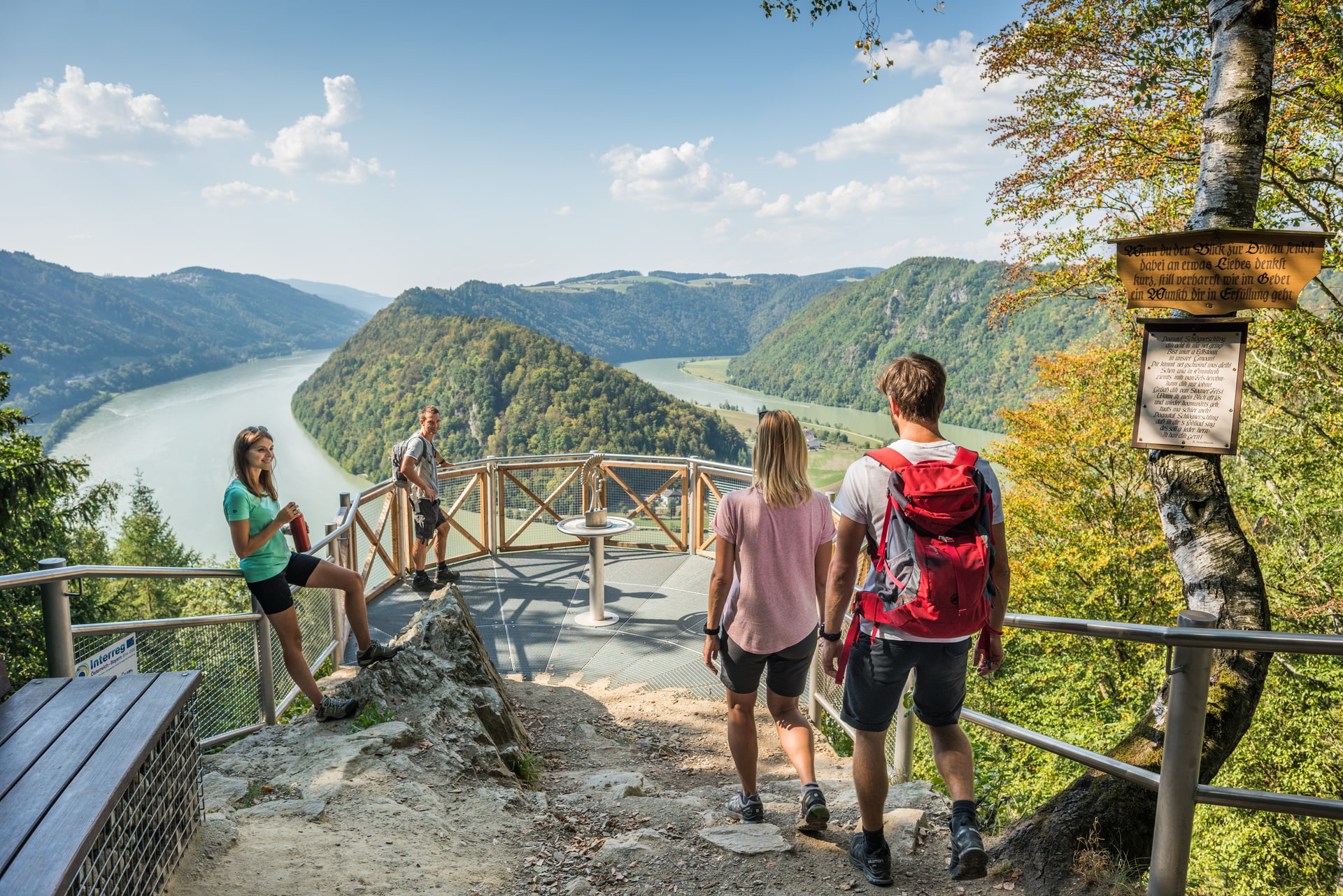 Riverresort Donauschlinge in Haibach/Donau – Aussichtsplattform mit Blick auf die Donauschlinge | Wellnesshotel Oberösterreich