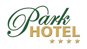 Logo des Parkhotel Bad Schallerbach mit Schriftzug 'Park HOTEL' in Grün und Gold und fünf Sternen.