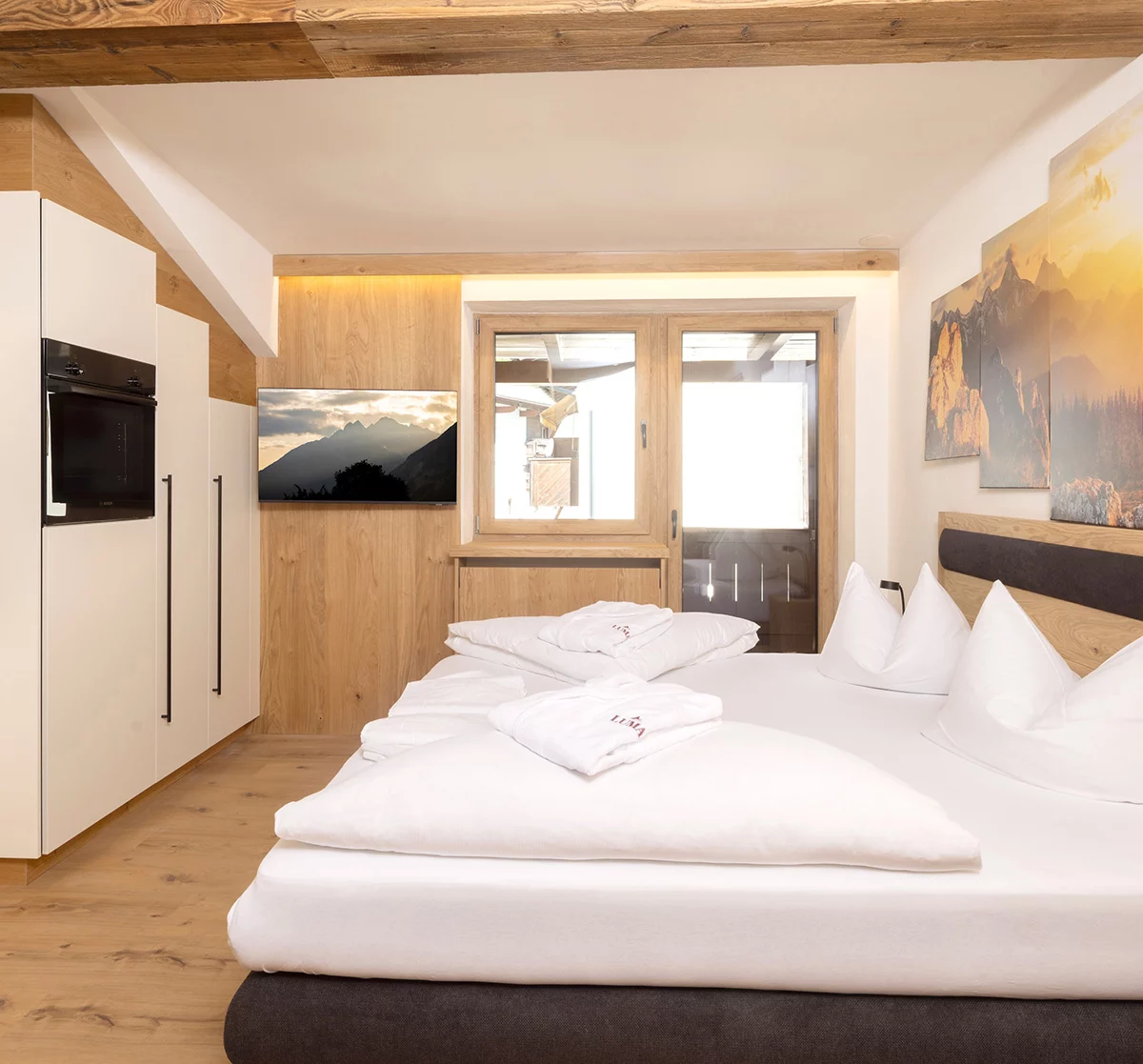 Hotel Brennerspitz in Neustift im Stubaital – Modernes Doppelzimmer mit Balkon | Wellnesshotel Stubaital