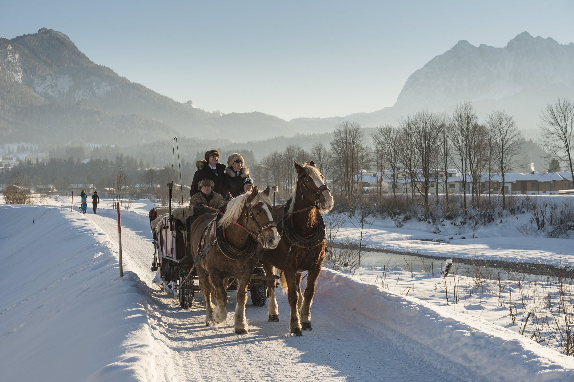 Hotel Seehof in Kössen – Romantische Pferdeschlittenfahrt durch die verschneite Landschaft | Wellnesshotel Tirol