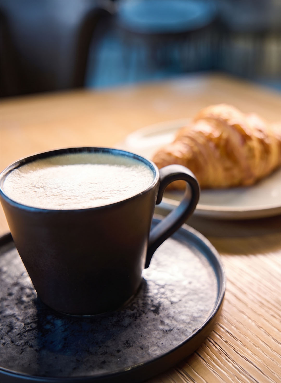Seehotel Bellevue in Zell am See – Frisch gebrühter Kaffee und Croissant zum Frühstück | Wellnesshotel Salzburger Land