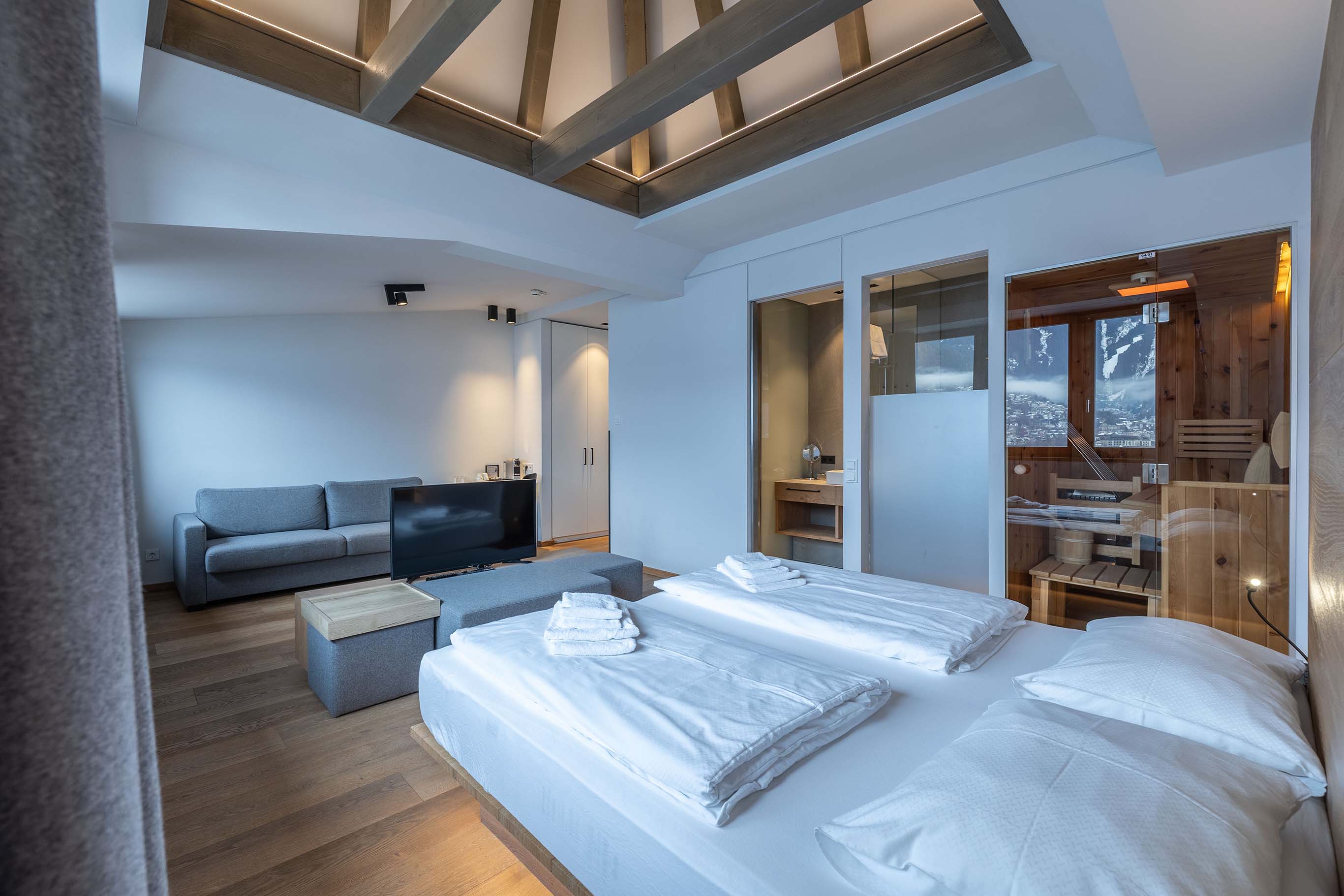 Seehotel Bellevue in Zell am See – Modernes Hotelzimmer mit integrierter Sauna | Wellnesshotel Salzburger Land