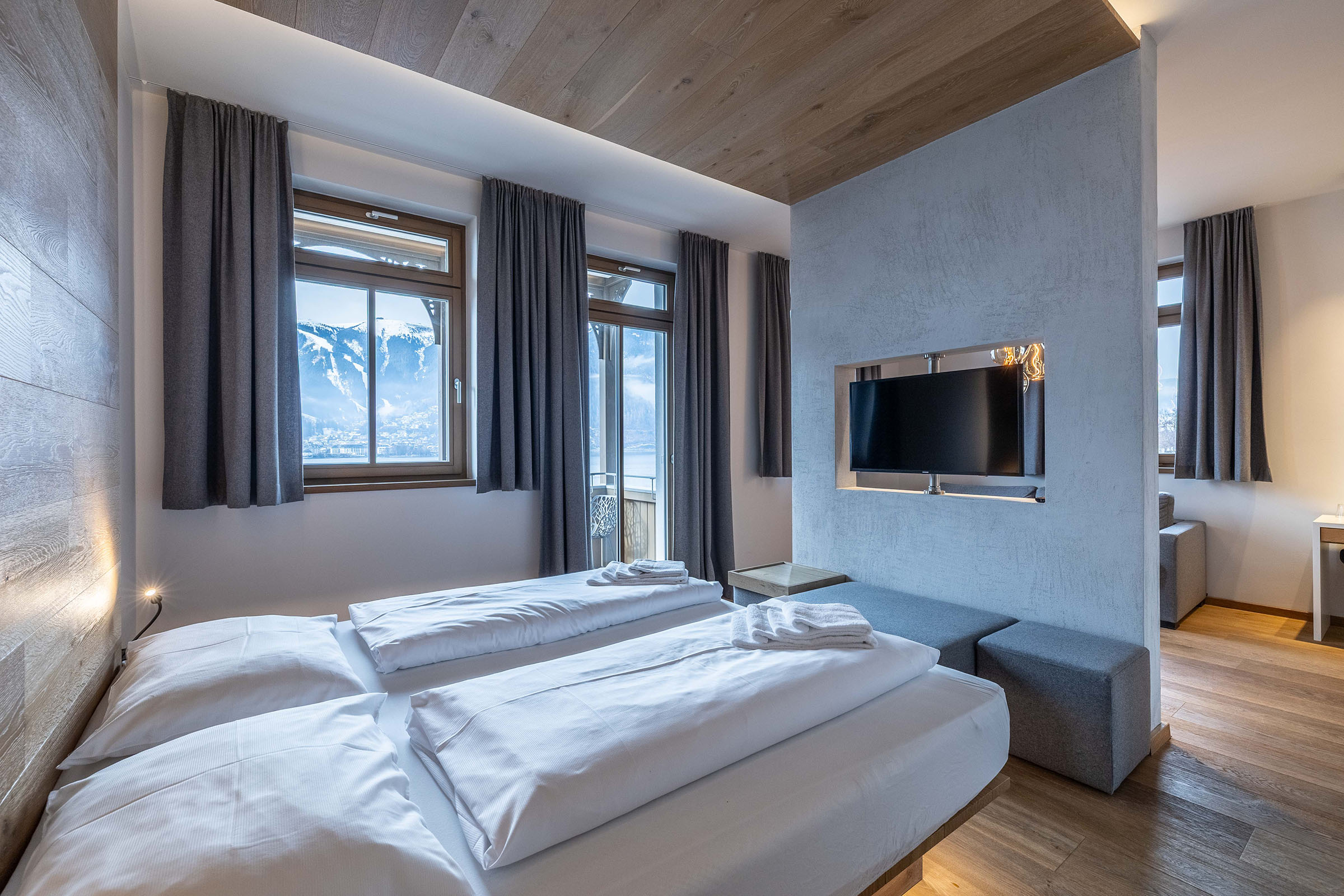 Seehotel Bellevue in Zell am See – Komfortables Hotelzimmer mit Bergblick und Balkon | Wellnesshotel Salzburger Land