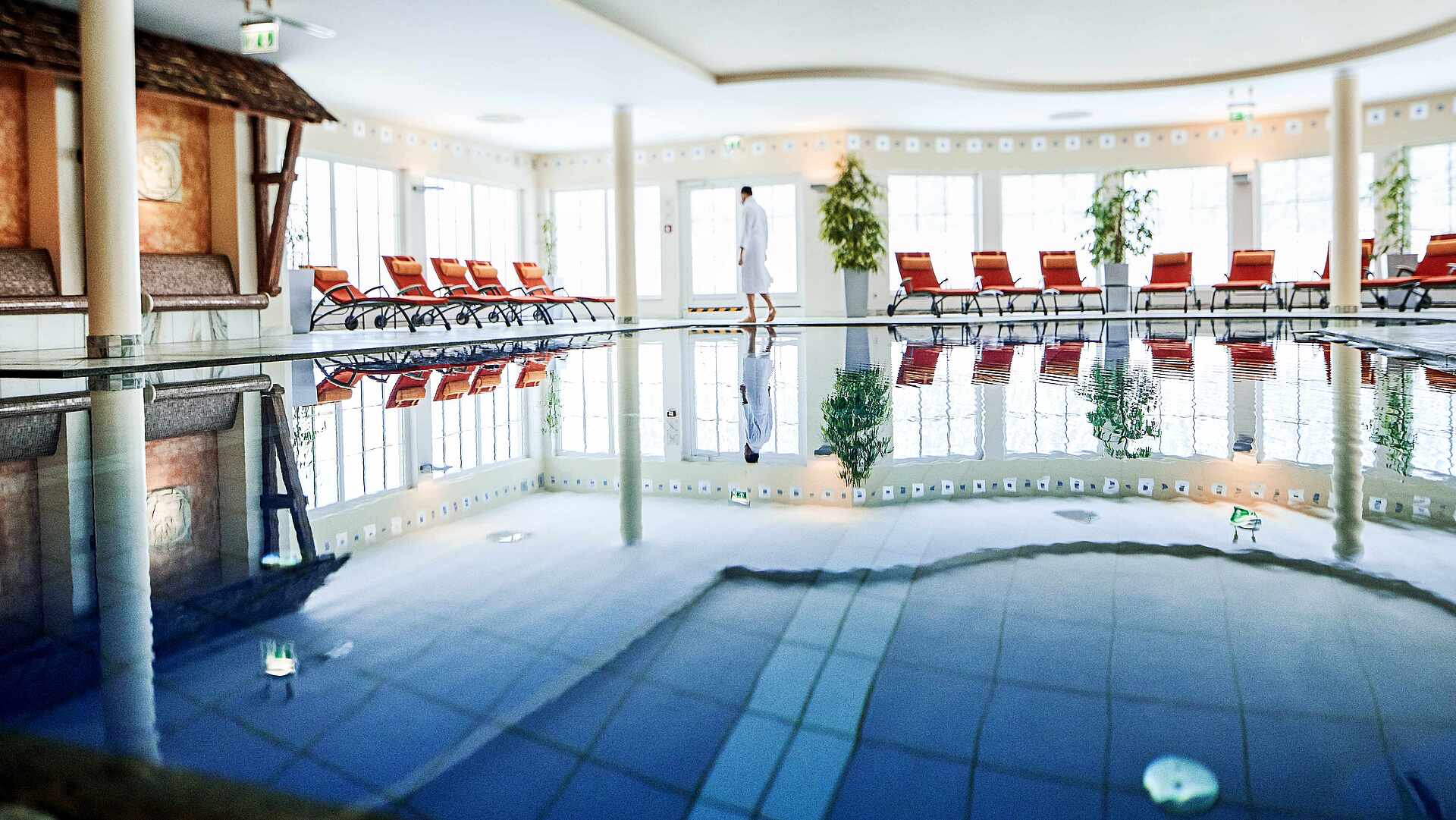 ROBINSON Amadé in Kleinarl – Ruhiger Innenpoolbereich mit entspannter Atmosphäre | Wellnesshotel Salzburger Land