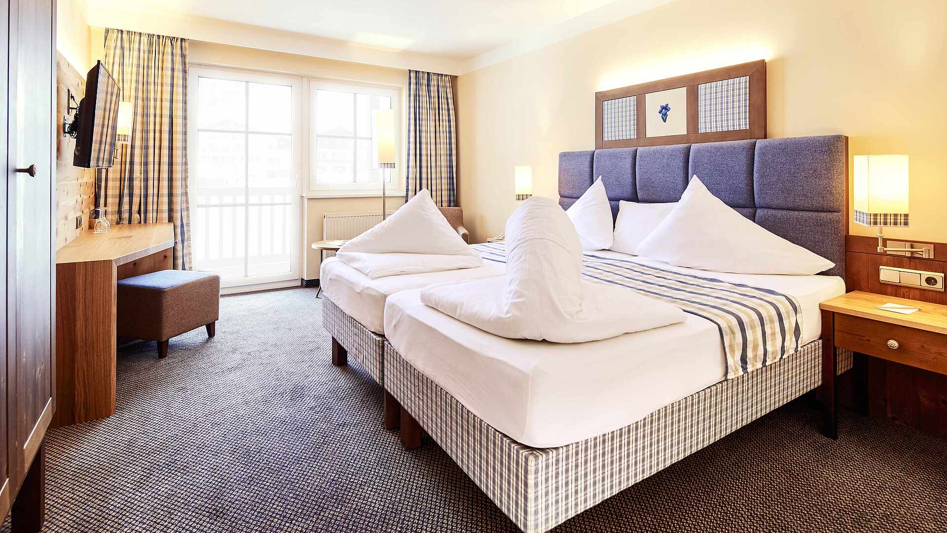 ROBINSON Amadé in Kleinarl – Komfortables Doppelzimmer mit Balkon | Wellnesshotel Salzburg