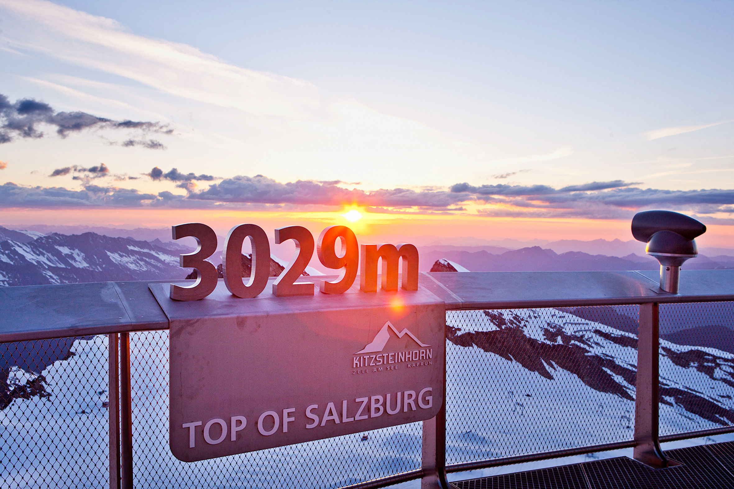 Das Alpenhaus Kaprun in Kaprun – Sonnenuntergang am Kitzsteinhorn 'Top of Salzburg' | Wellnesshotel Salzburger Land