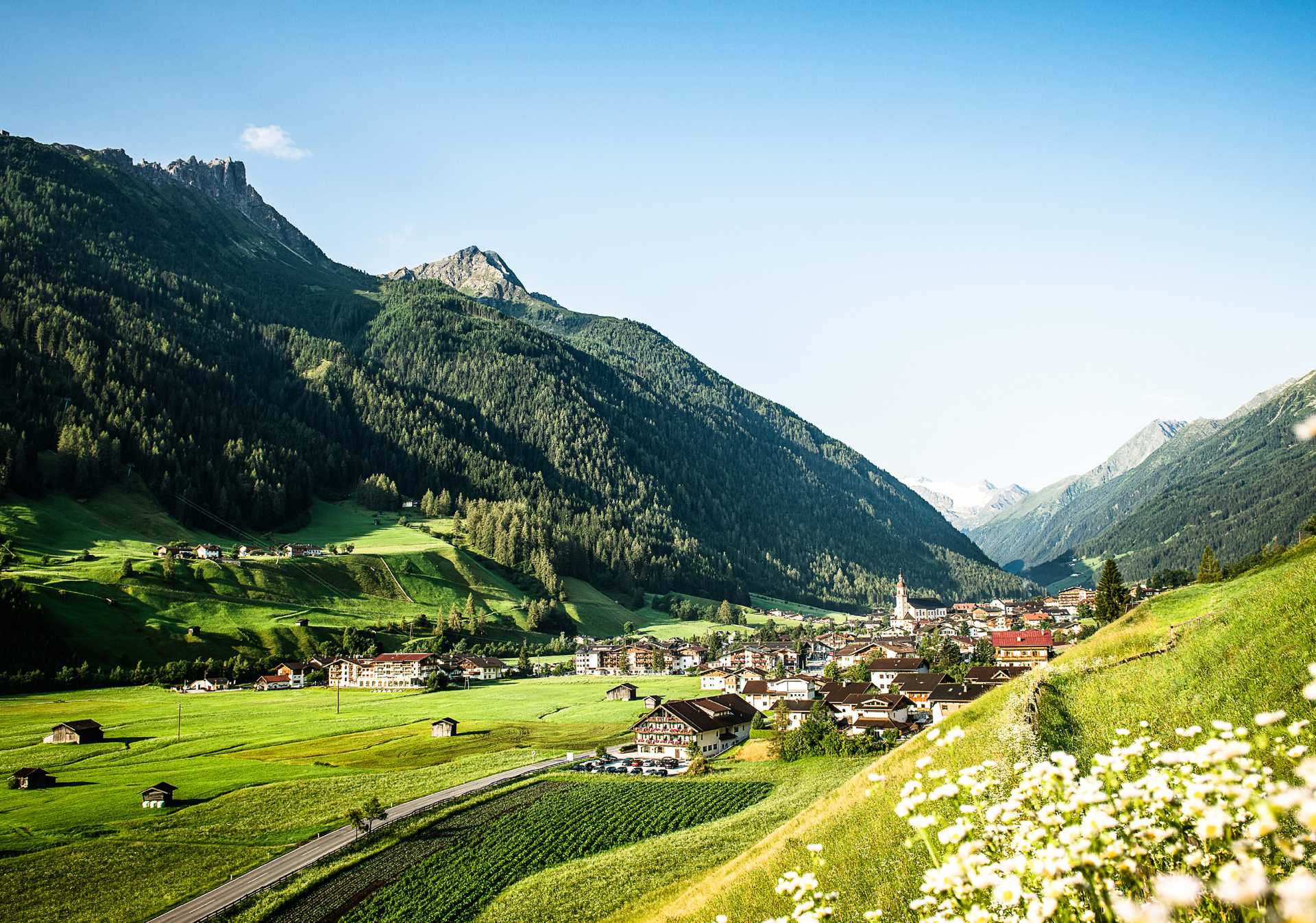 Alpenwellness Hotel Gasteigerhof in Neustift im Stubaital – Idyllische Sommerlandschaft im Stubaital | Wellnesshotel Stubaital