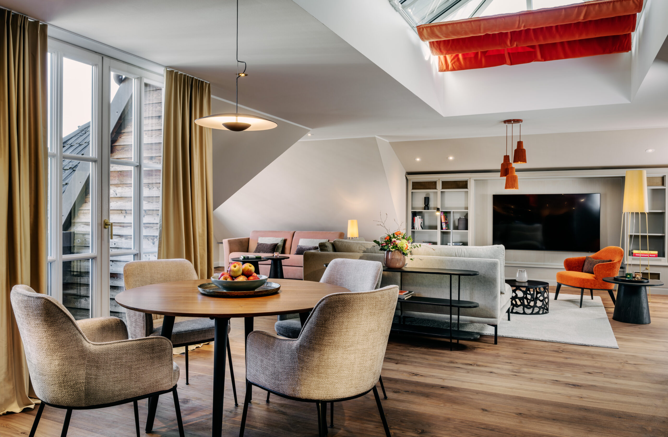 Hotel Die Sonne Frankenberg in Frankenberg – Geräumige Suite mit Wohn- und Essbereich | Wellnesshotel Hessen