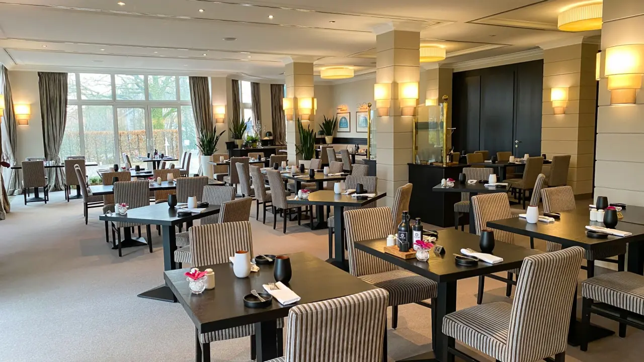 COURT HOTEL — weiteres Bild