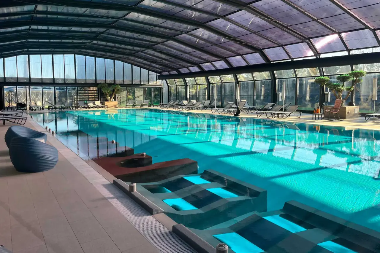 Hotel Mioni Royal San in Montegrotto Terme – Thermal-Hallenbad mit Ruhebereich unter Glasdach | Wellnesshotel Venetien