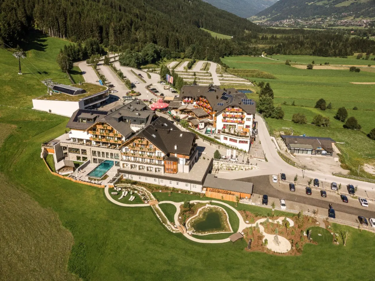 ALMGUT Mountain Wellness Hotel