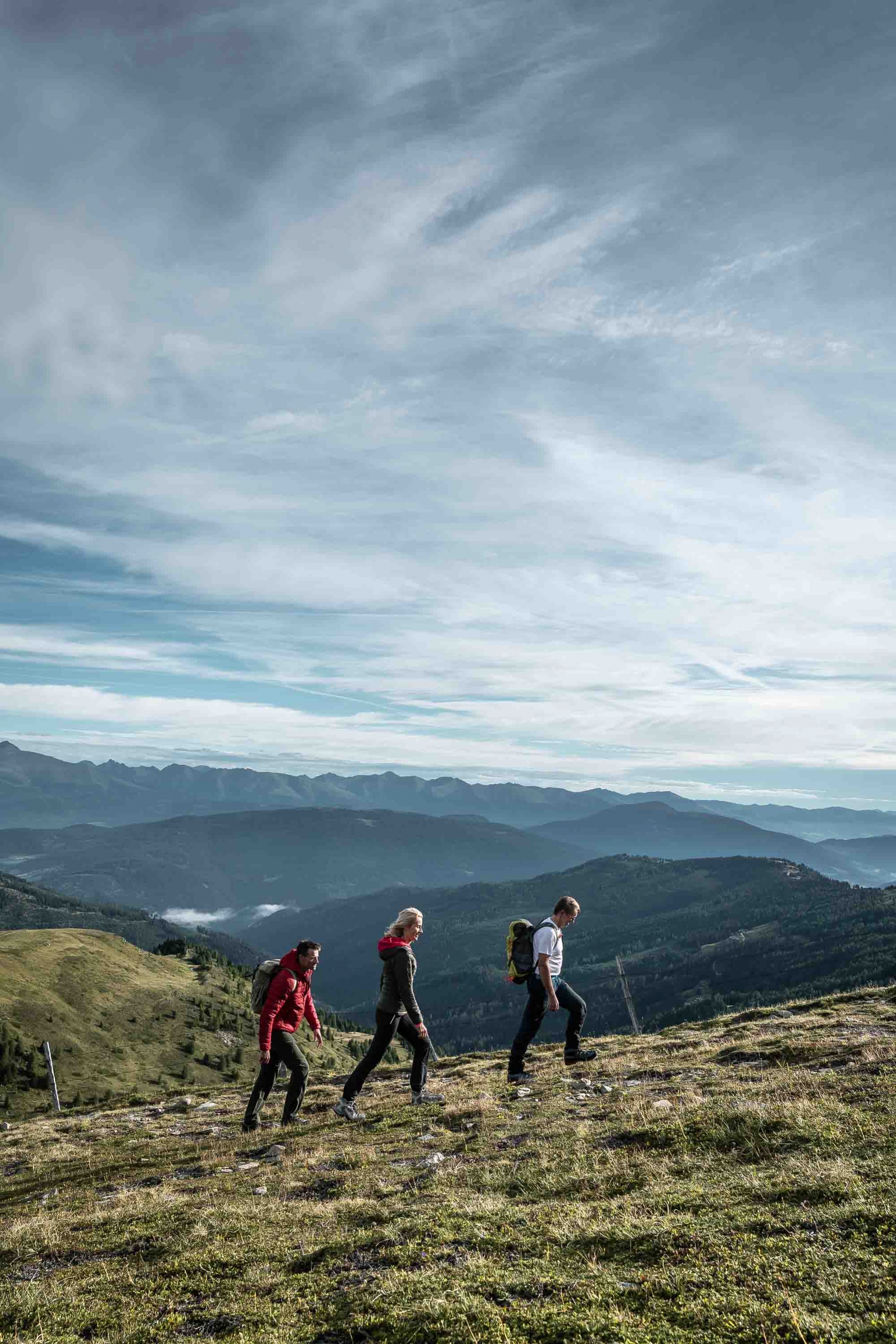 ALMGUT Mountain Wellness Hotel in St.Margarethen im Lungau – Wanderer in den Bergen des Lungau | Wellnesshotel Lungau