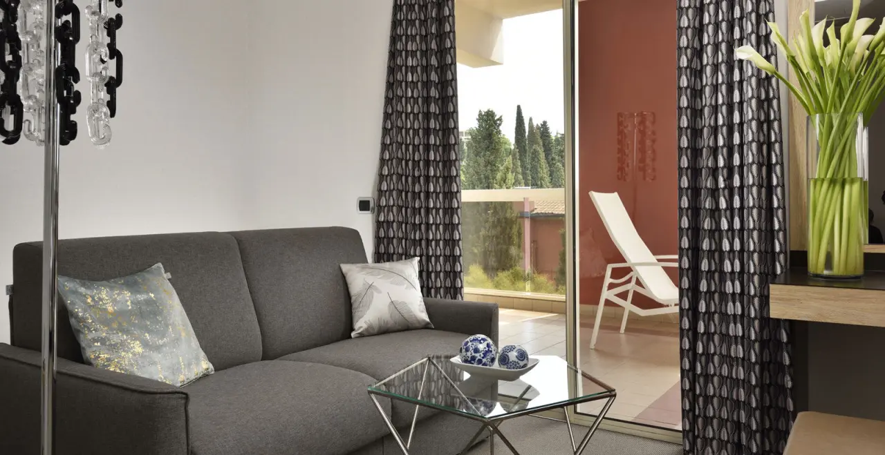 Deluxe Full lake view