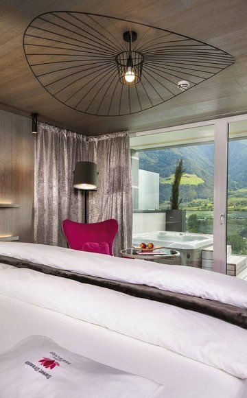 Comfort Room Pink