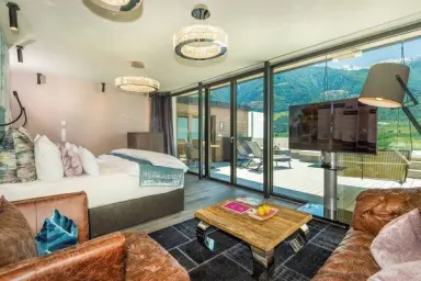 Single Suite Blue